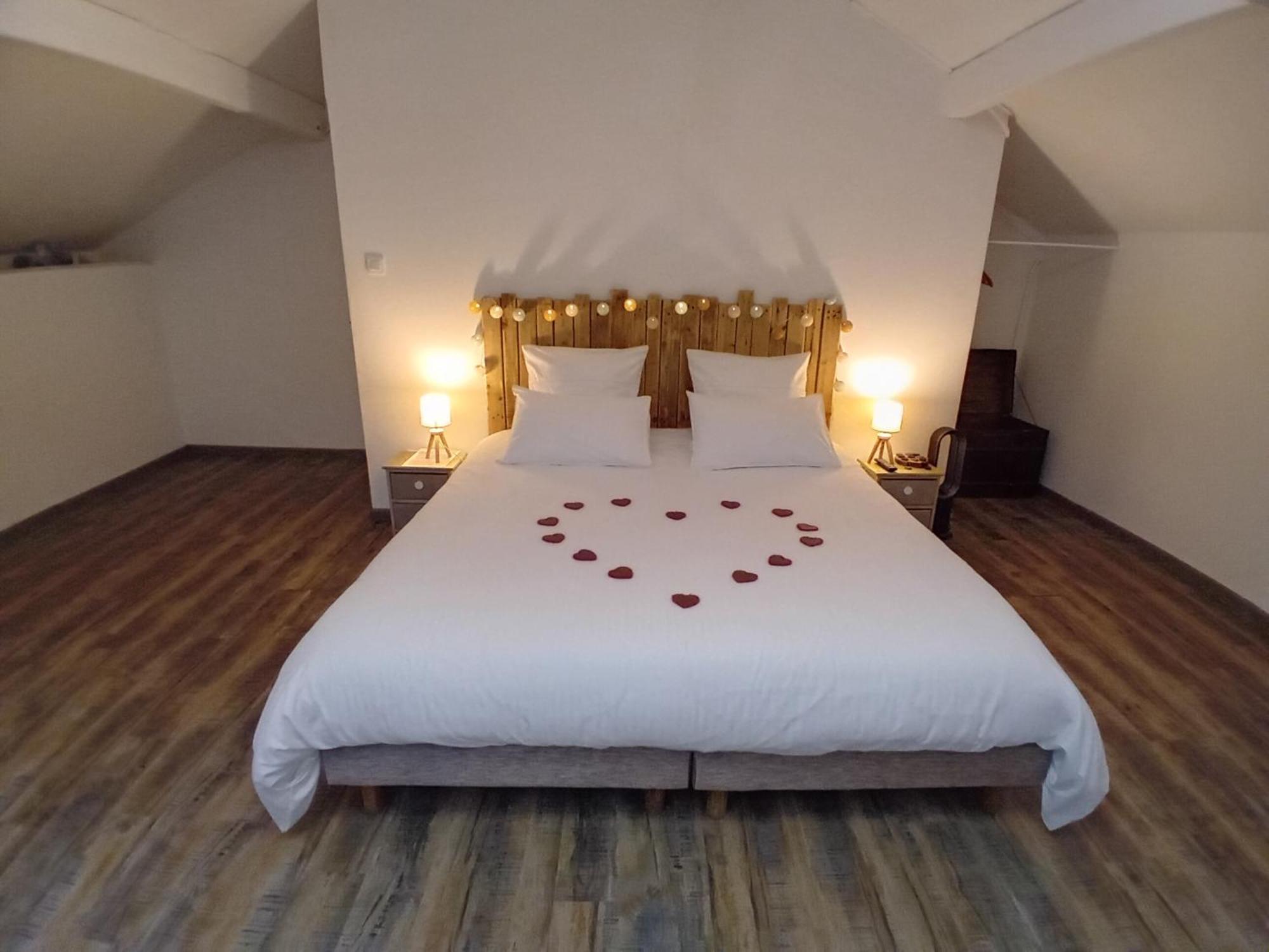 Bed and Breakfast Jacuzzi, Arcade Et Repas Compris Soulosse-sous-Saint-Elophe Экстерьер фото